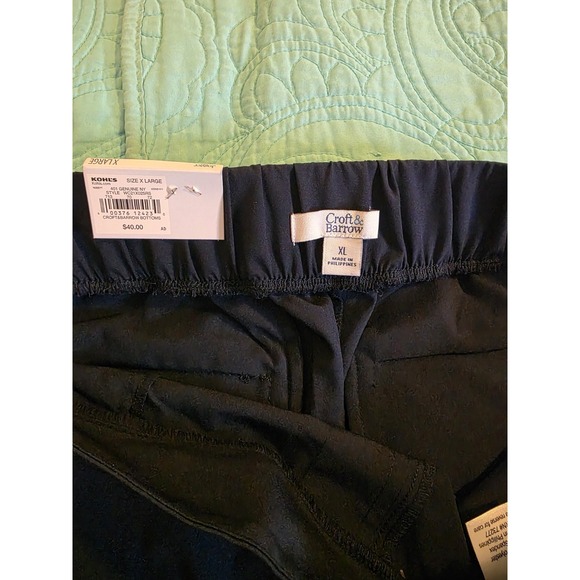 Croft & Barrow Women's Size XL Black Polyester/Spandex Elastic‎ Waist Jogger - Picture 2 of 10